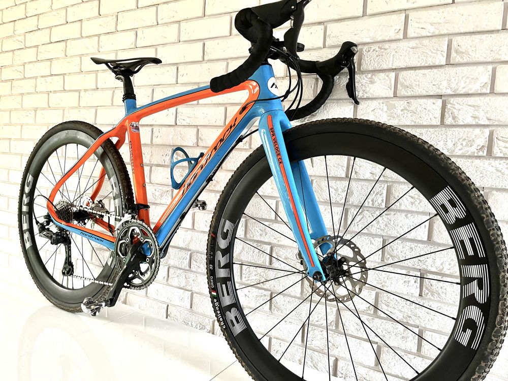 Norweski Rower szosa/przełaj/gravel full carbon hardrock grx/105