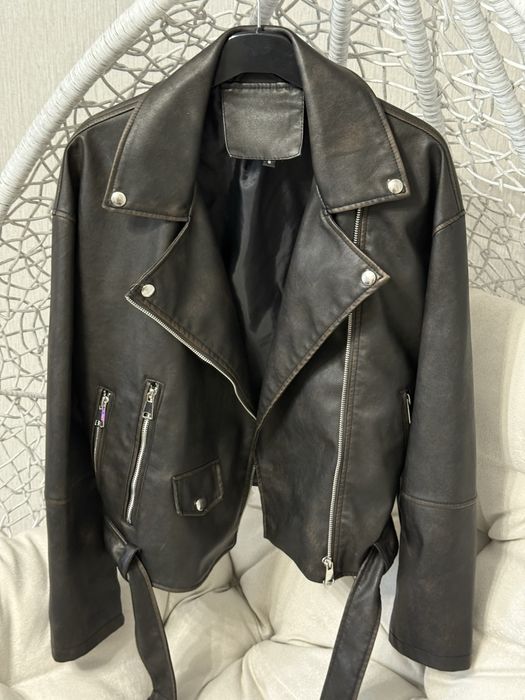 Косуха із якісної екошкіри в стилі oversize. Стан ідеальний.