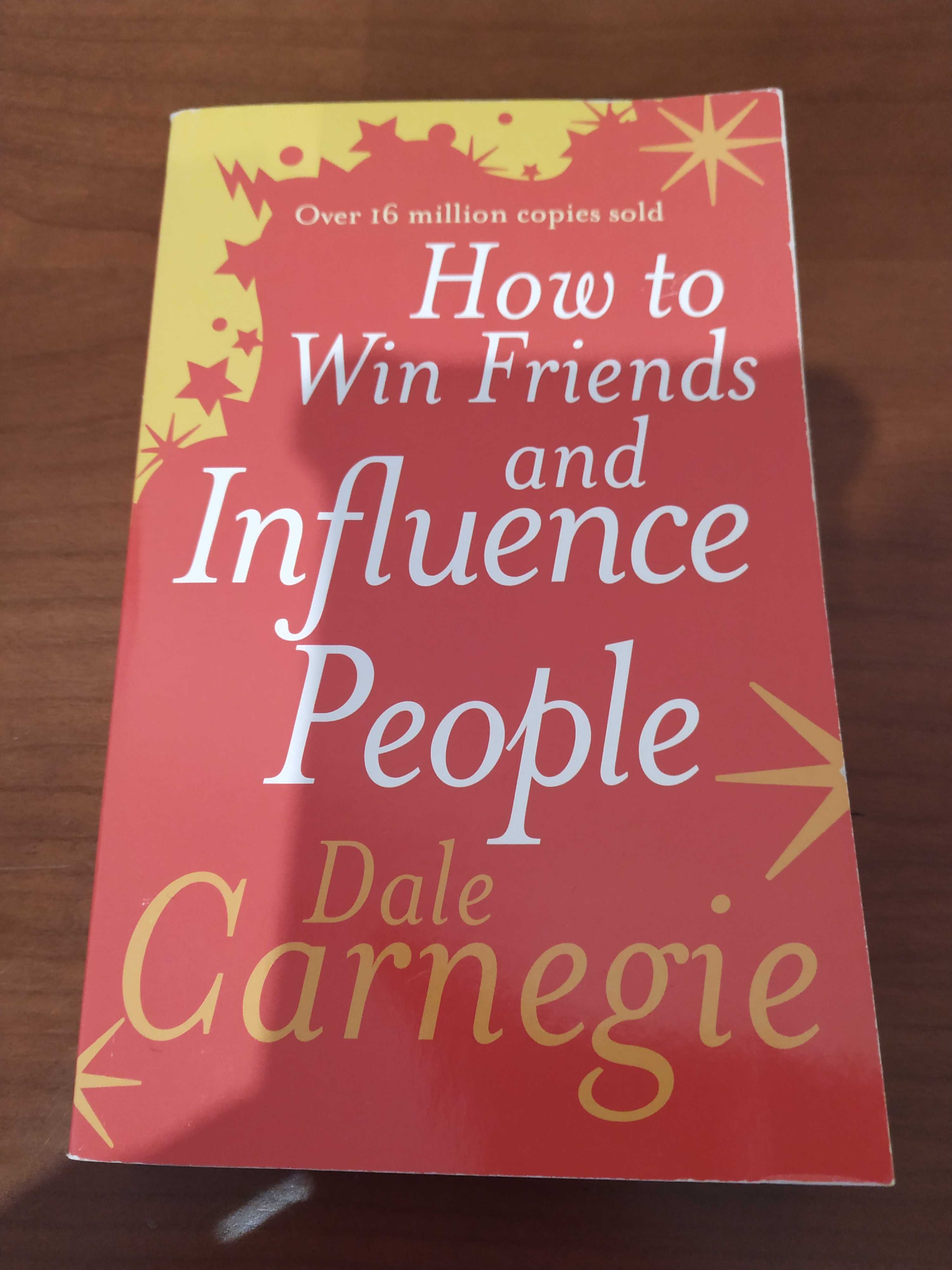 Livro "How to Win Friends and Influence People"