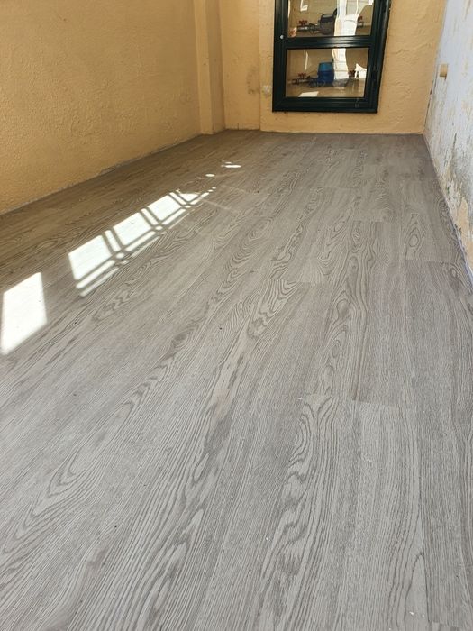 Aplicação de papel de parede