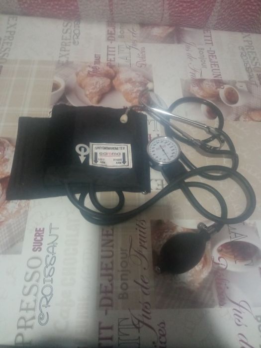 Тонометр продам недорого