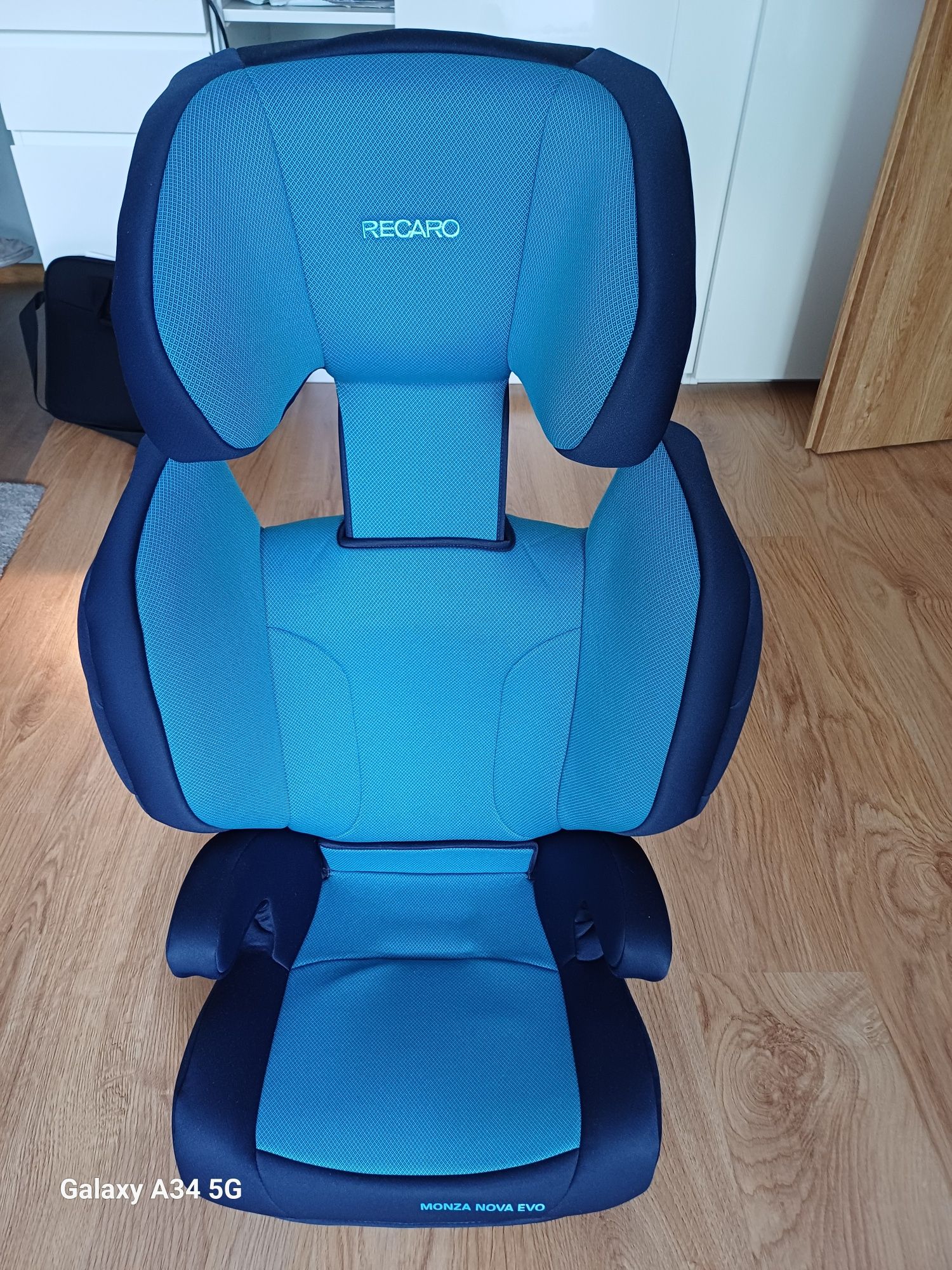 Fotelik samochodowy Recaro Monza Nova Evo Seatfix  15-36 kg