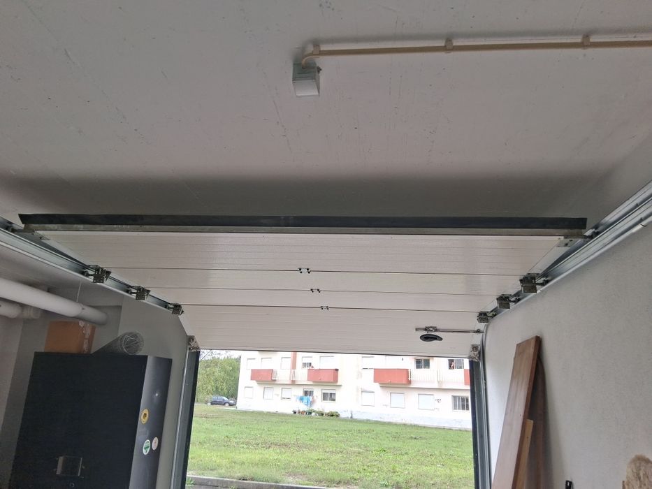 Portão seccionado usado