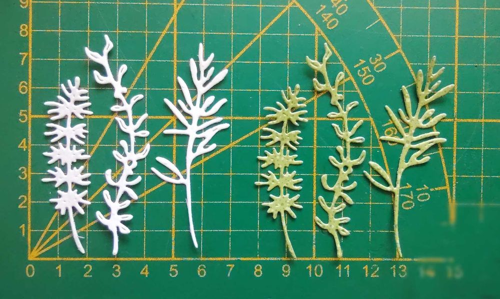 Wykrojnik 3  podłużne gałązki   * koperek*