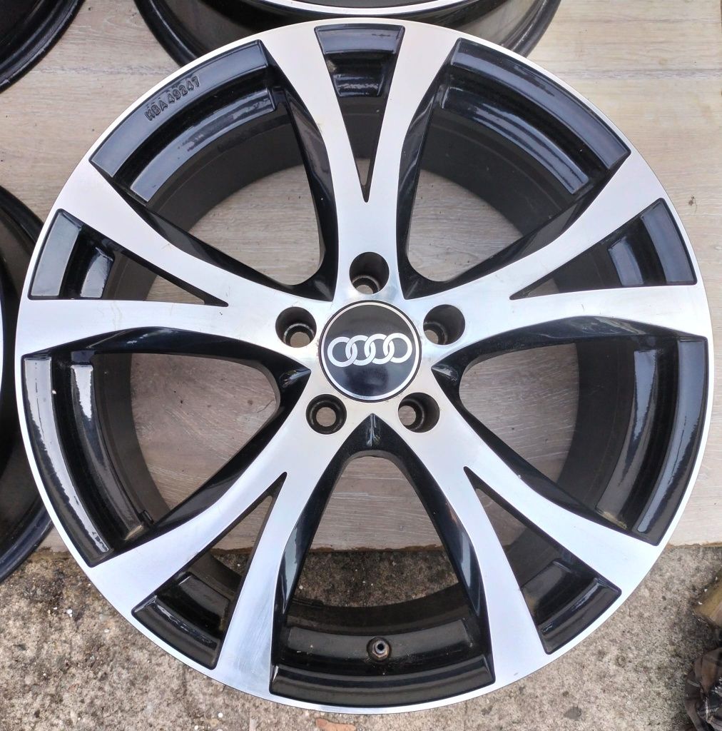 Felgi aluminiowe Audi A3 A4 A5 A6 A7 A8 Q3 Q5 8x18 ET35 5x112