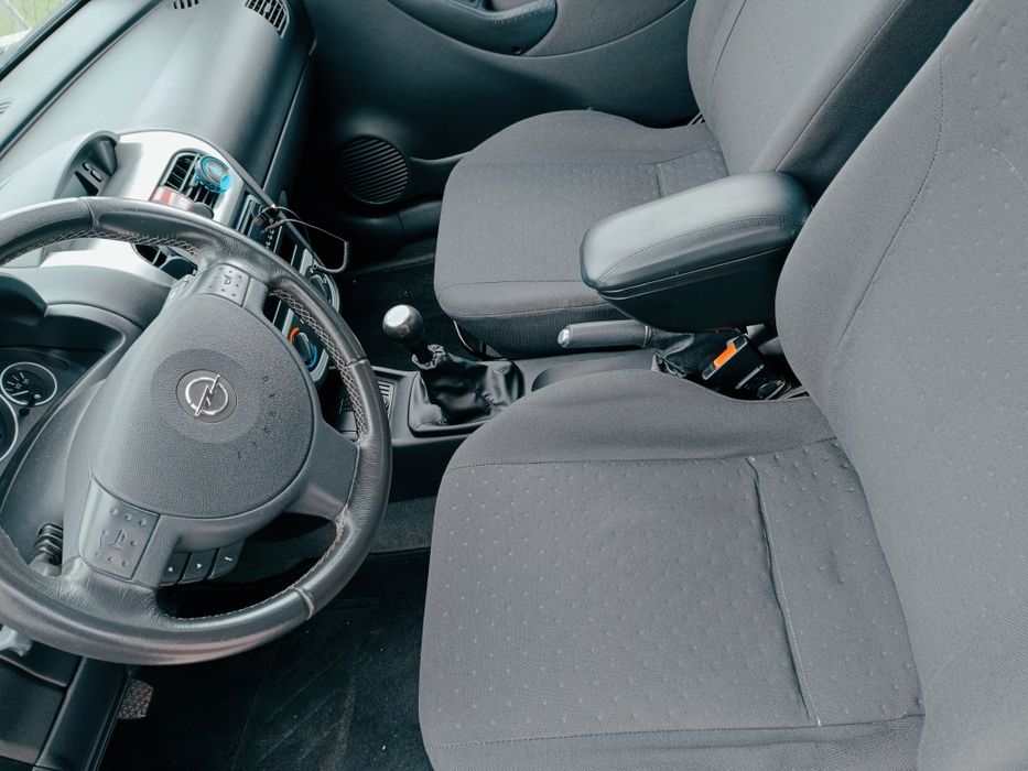 Opel Corsa C 1.2 NJOY 2003