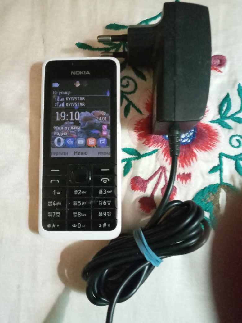 Nokia 301 2sim+карта памяти 2акб 3G Internet