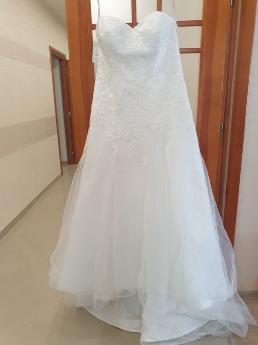 свадебное платье бренд Bellami  20 р.