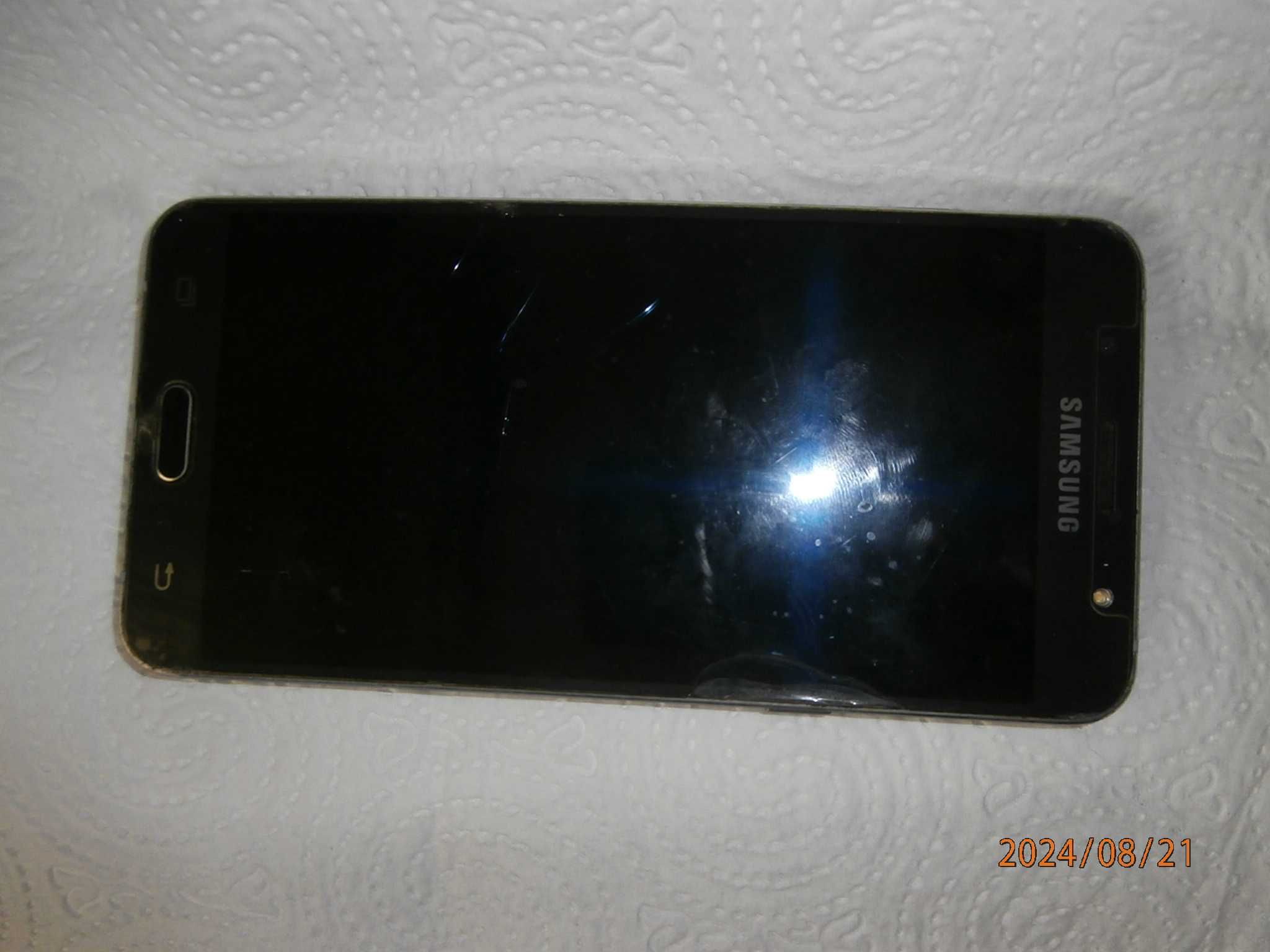 Samsung Galaxy J7 - z defektem wizualnym - czytaj opis