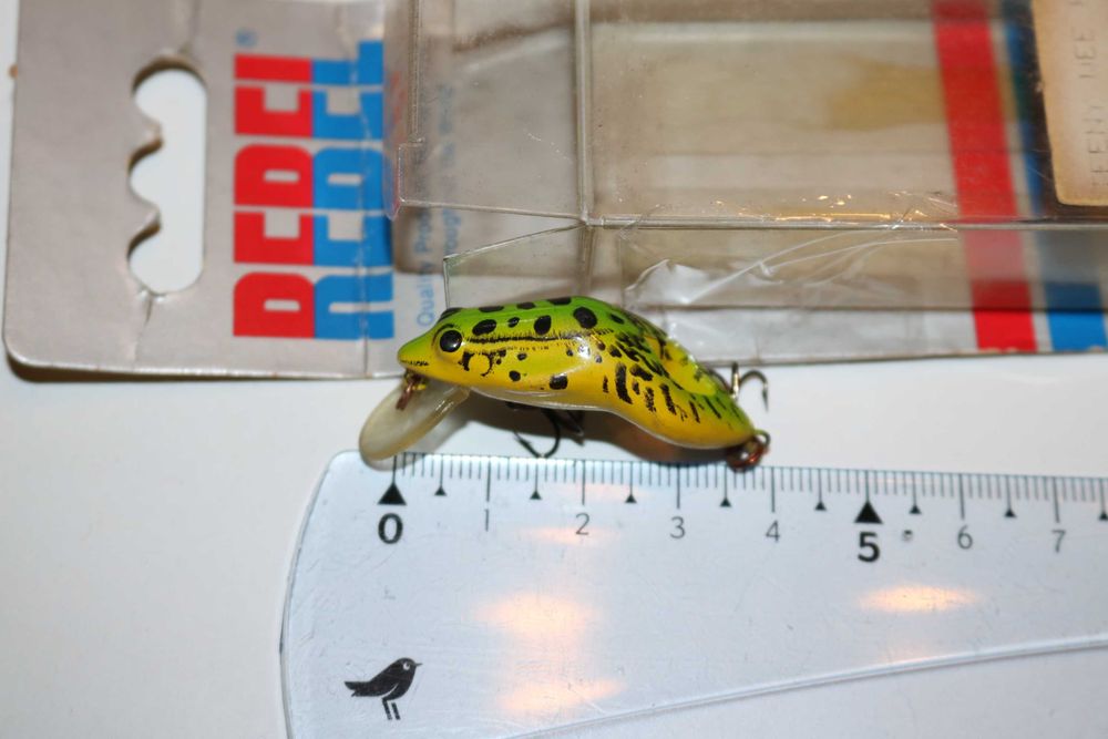 Woblery Rebel robale, żaby, koniki polne; Rebel frog, raki, rak