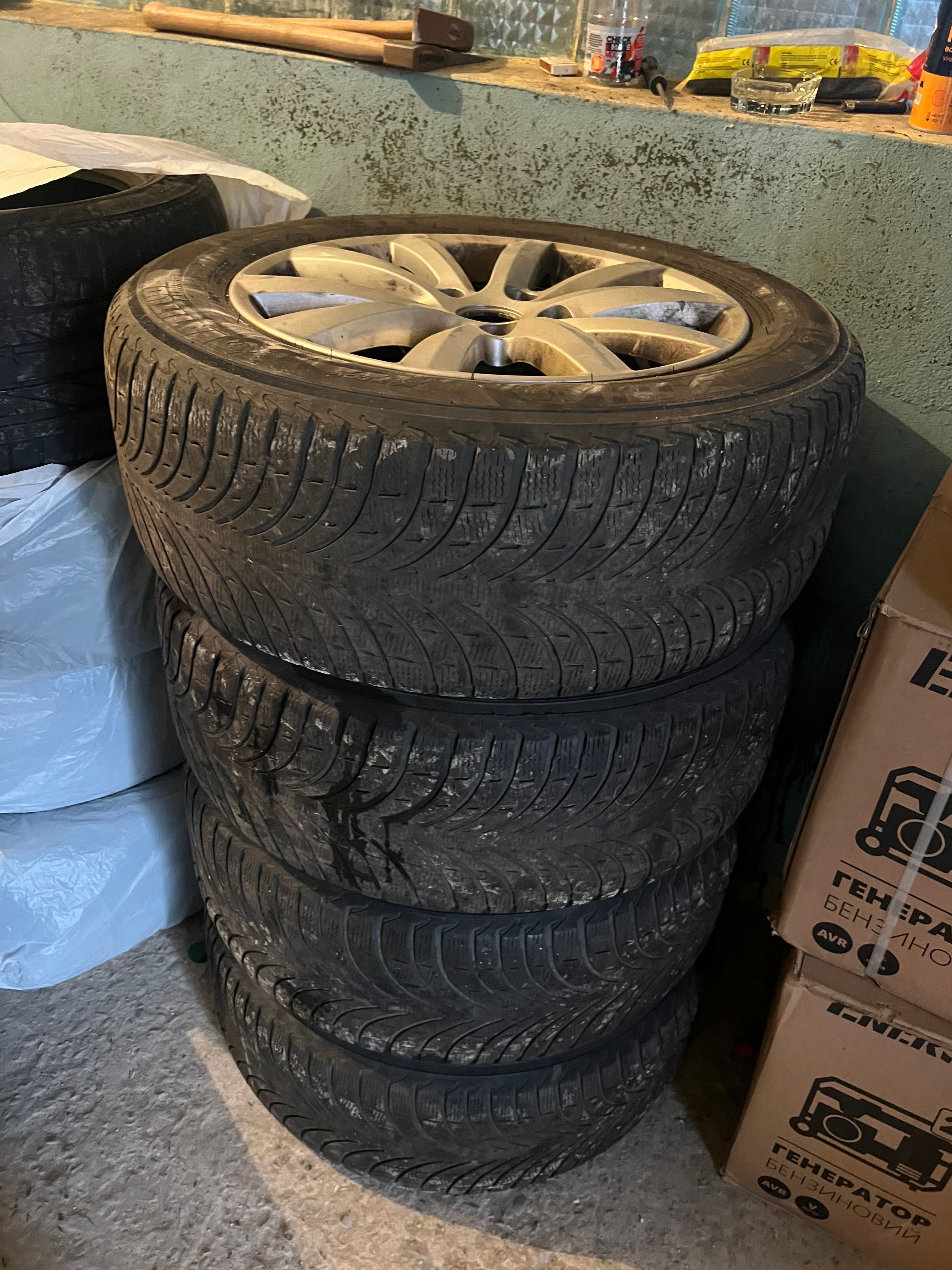 Volkswagen Touareg диски з резиною 255/55 R18