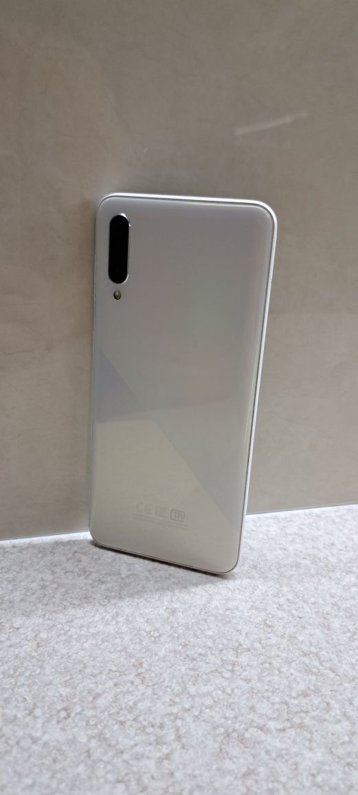Телефон Samsung Galaxy A30s