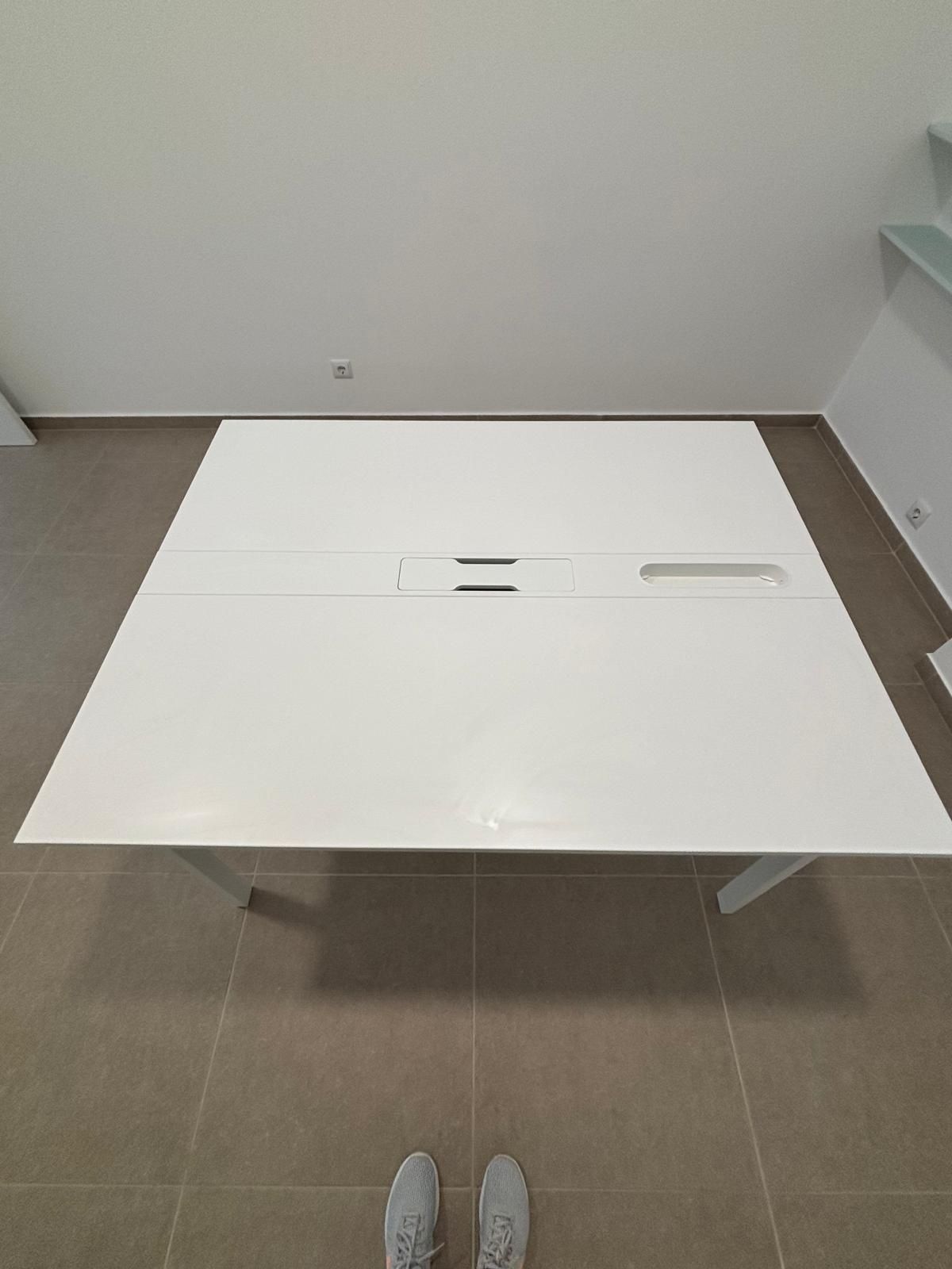 Secretaria de reuniões Ikea