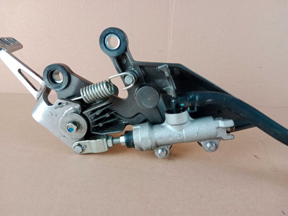 Kawasaki Z125 Prawy Set Kierowcy Przód Dźwignia Hamulca Tył Podnóżek