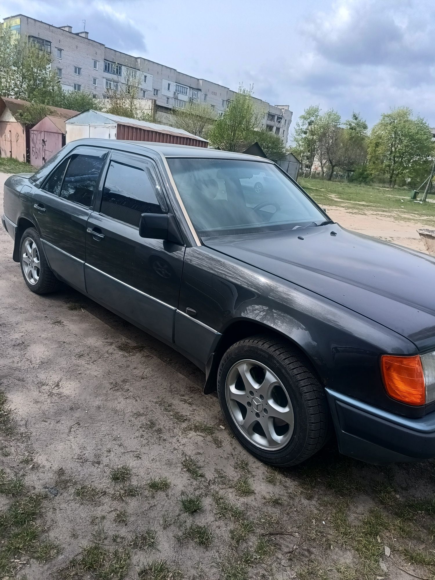 Mercedes w 124 2,5d 1993 обмін