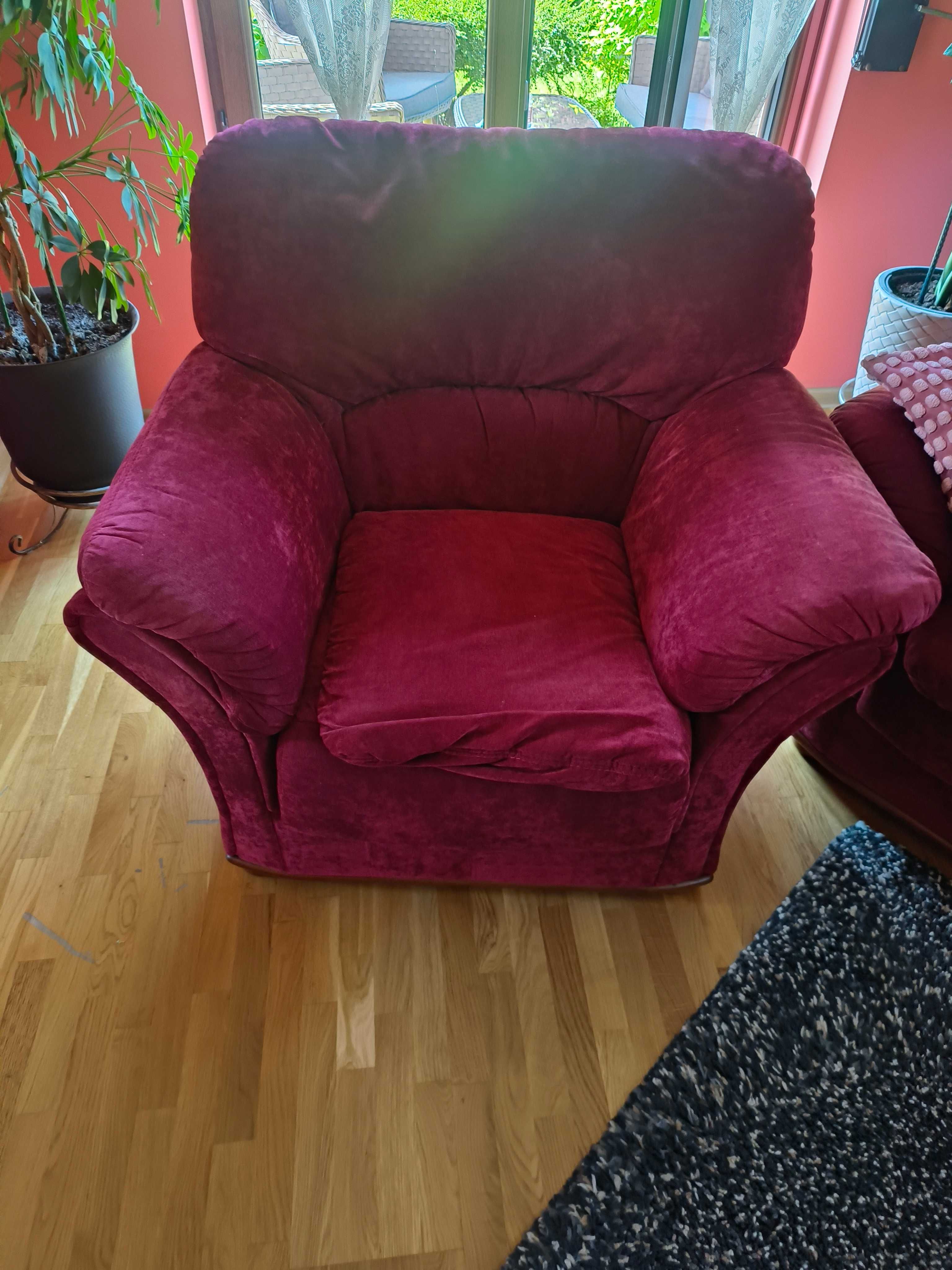 SOFA 3-osobowa koloru bordowego + 2 FOTELE