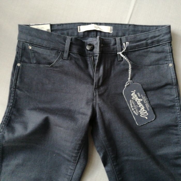 Nowe Spodnie jeansy Wrangler W27 L34