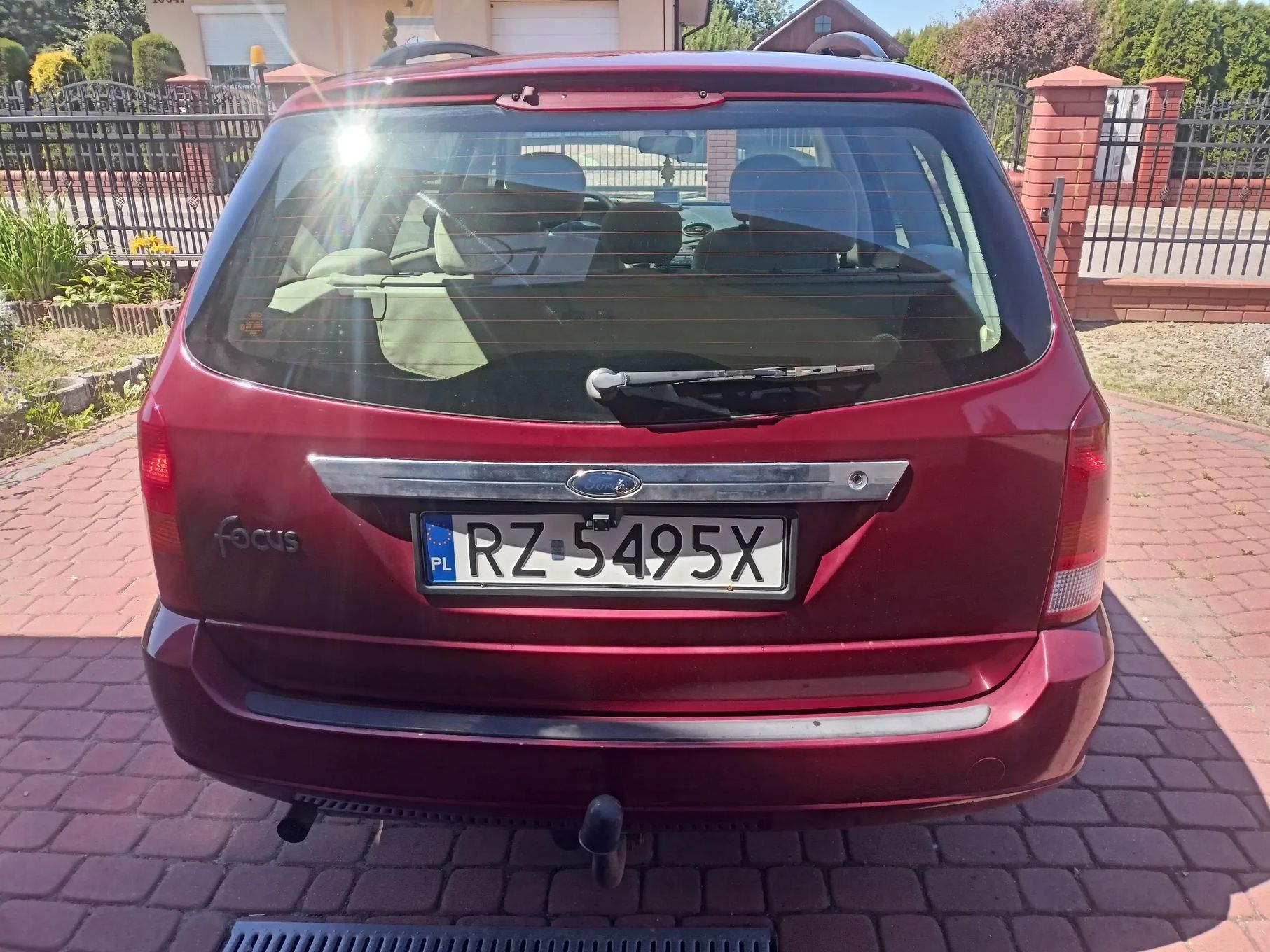 Ford Focus Sprzedam Ford Focus Kombi wersja Ghia 2000 r.