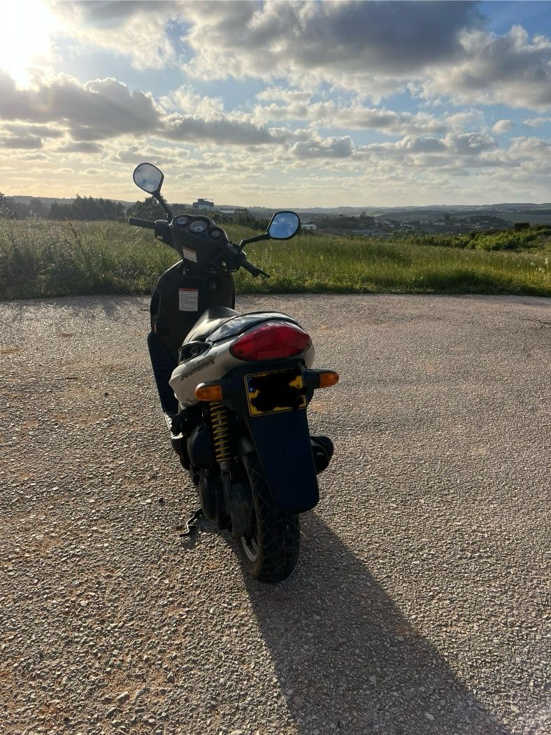 Scooter Suzuki 50