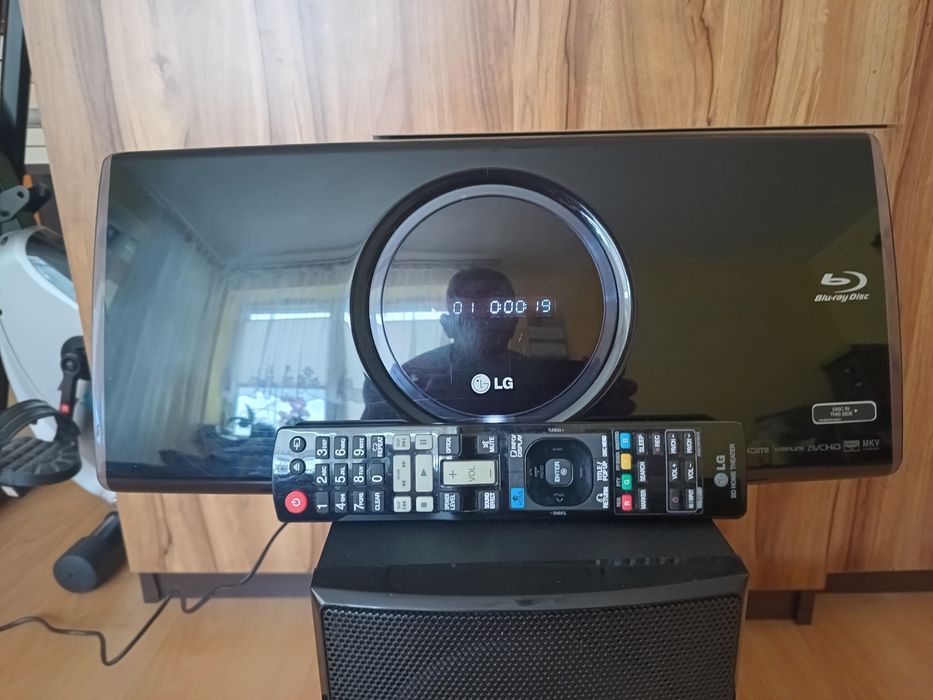 Kino domowe LG 2+1 model HB 45R