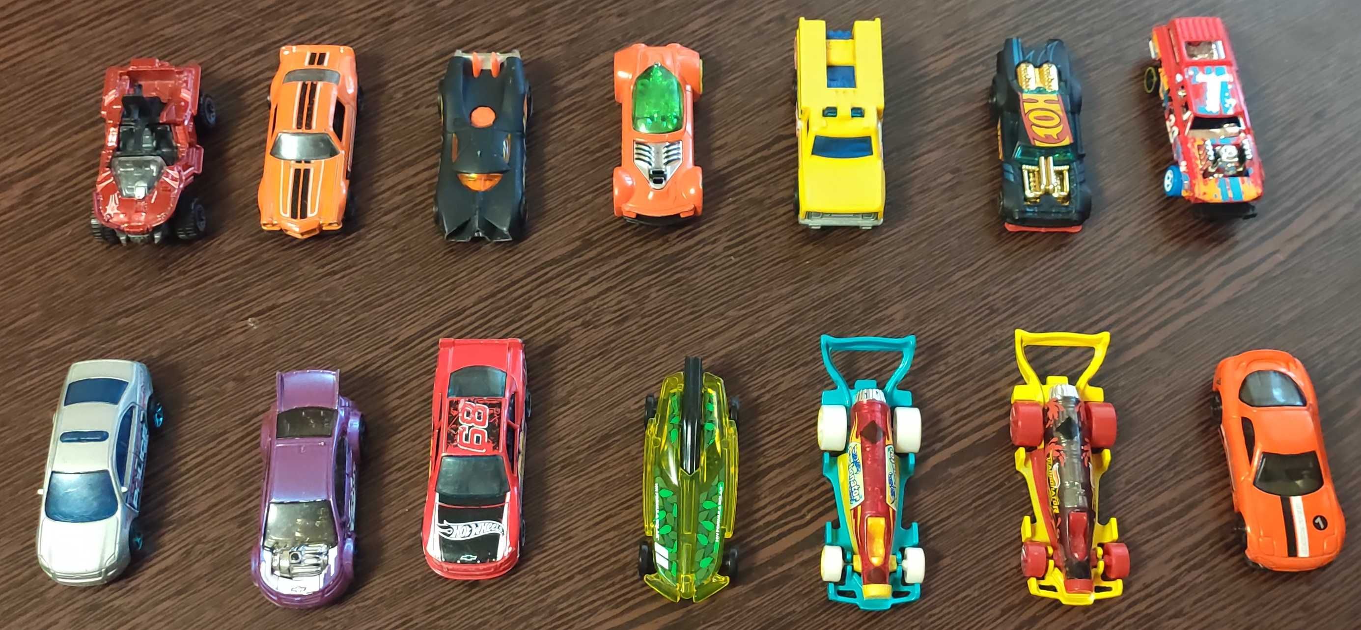 Машинки Hot Wheels