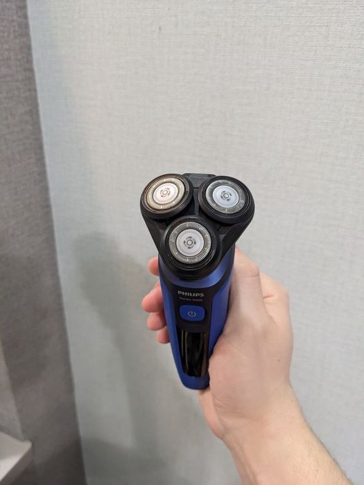 Электробритва Philips 5000