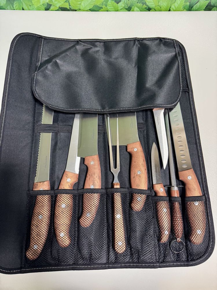 Zestaw noży w transportowej torbie/etui. 9el. Nowy