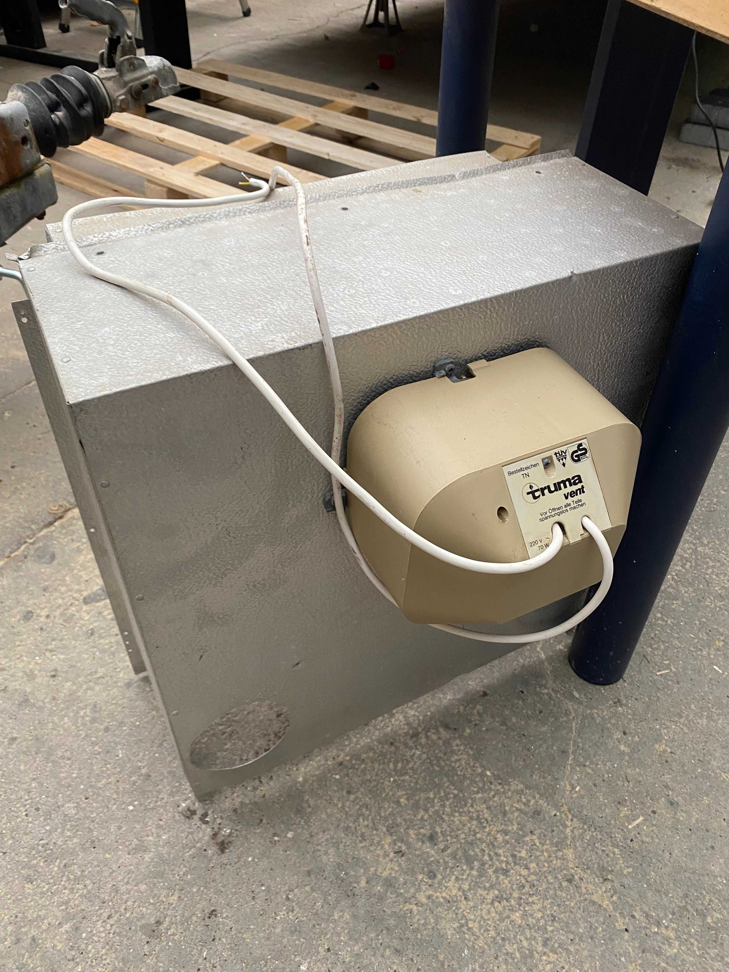Piec gazowy do kampera/przyczepy kempingowej Trumatic SL5002