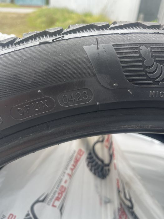 275 40 22 Michelin Pilot Alpin 5
