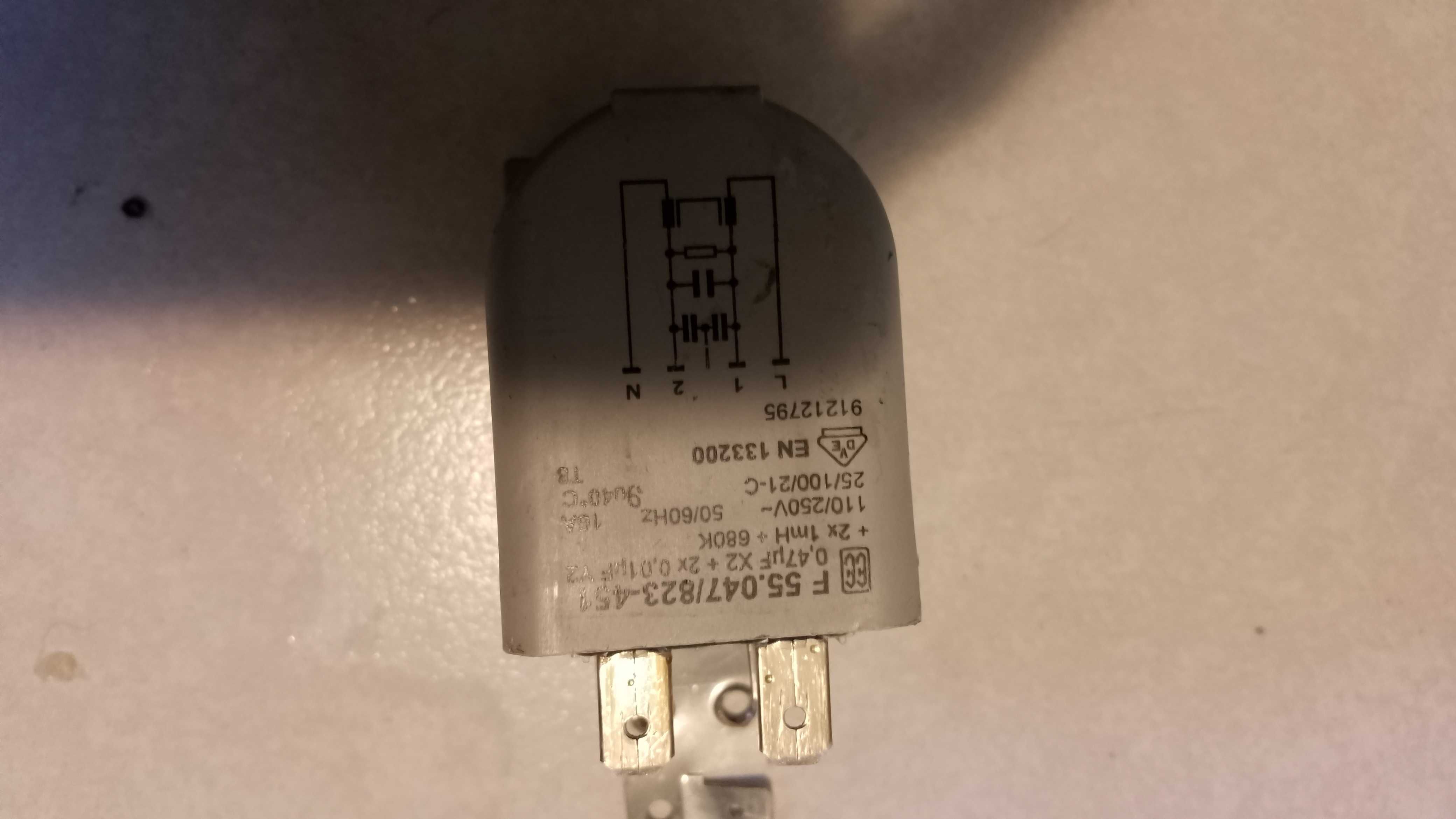 Kondensator/filtr przeciwzakłóceniowy pralki Candy CY1 084-16 S