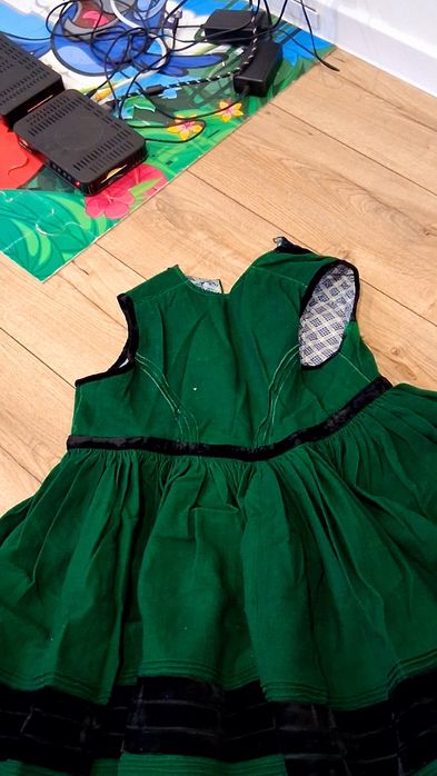 Sukienka ludowa bardzo ładna z prl