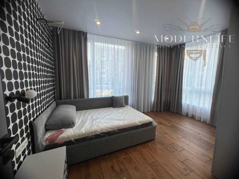 Файна Таун Продаж 3  кімнатної квартири