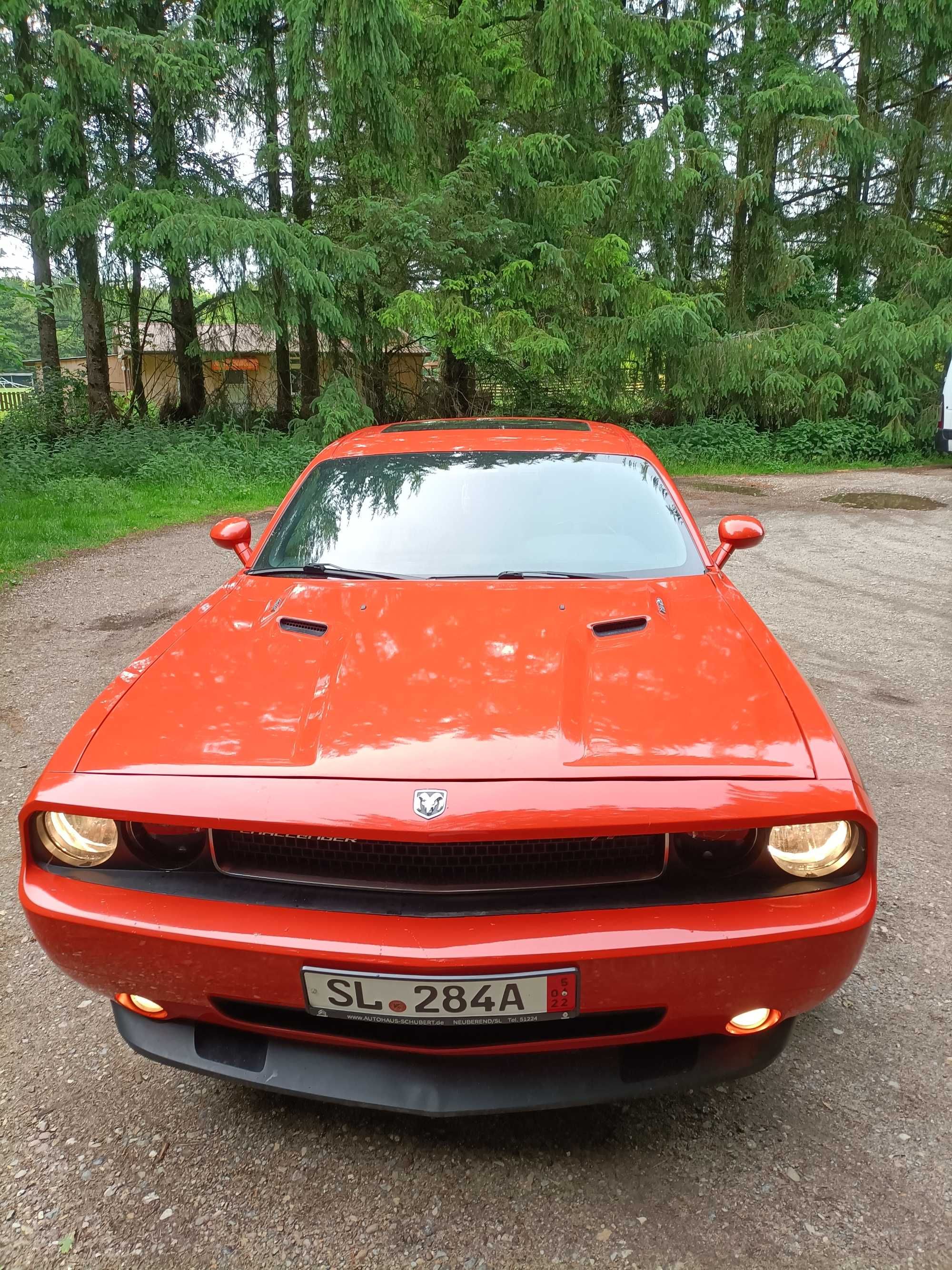 Dodge challenger 5,7 HEMI,V8