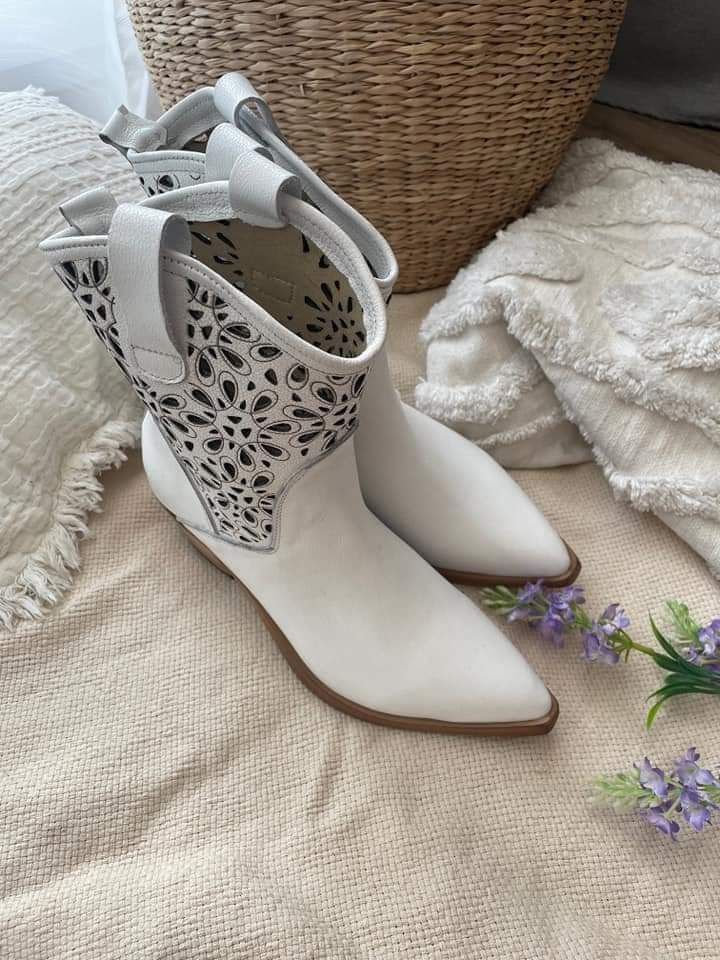 Eleganckie botki kowbojki skóra naturalna kolory