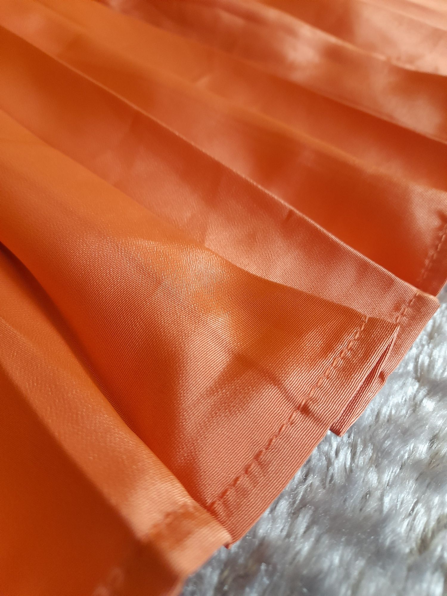 Saia de pregas vintage em salmão NewPerfil M