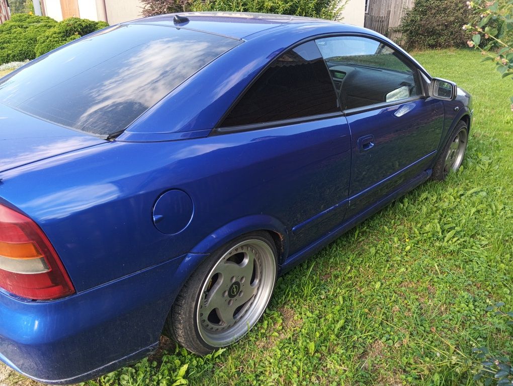 Opel Astra Bertone