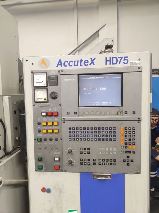 Naprawa elektroniki i automatyki przemysłowej.