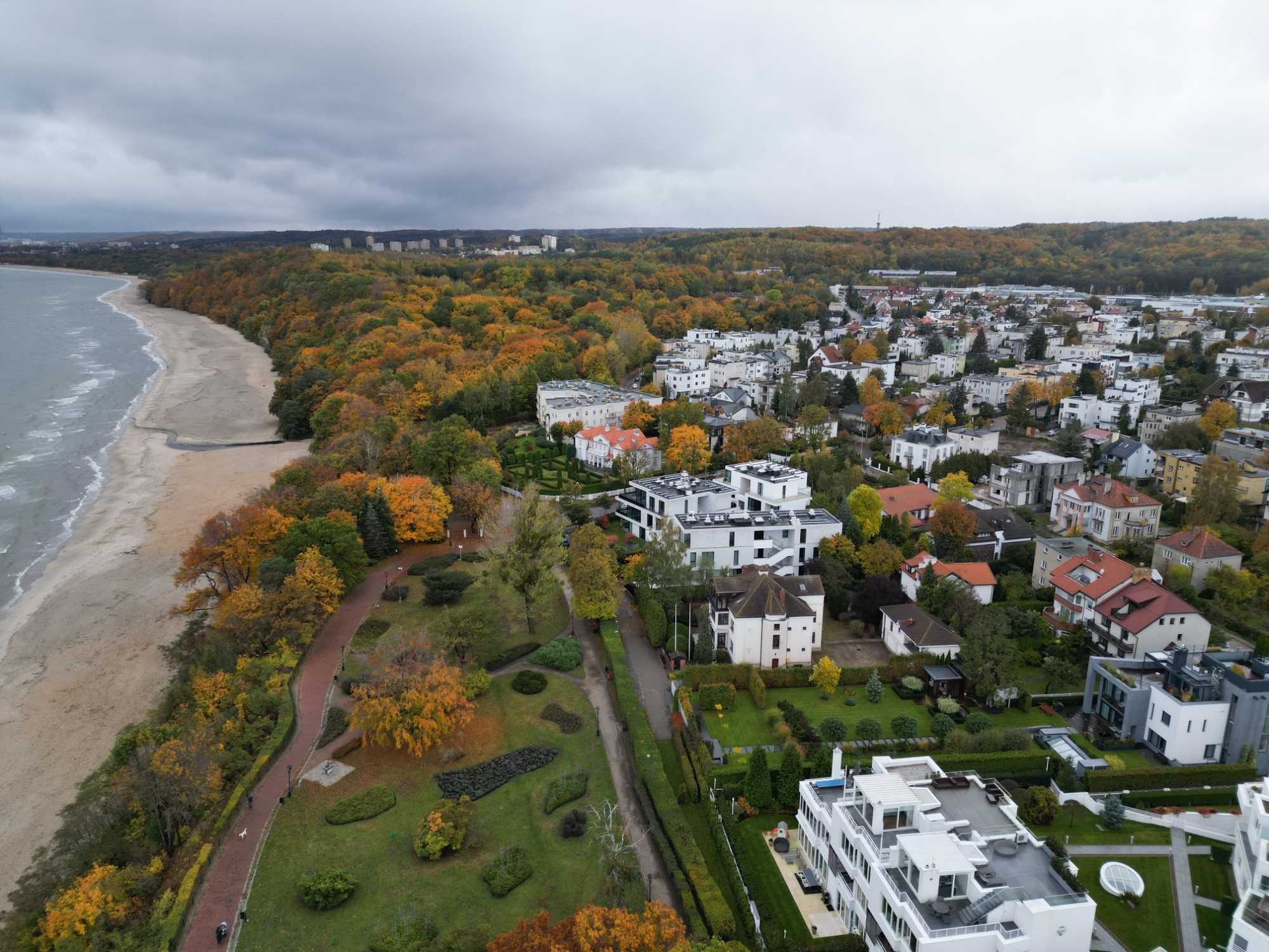 Dron - fotografie, filmy, inspekcje techniczne z użyciem drona