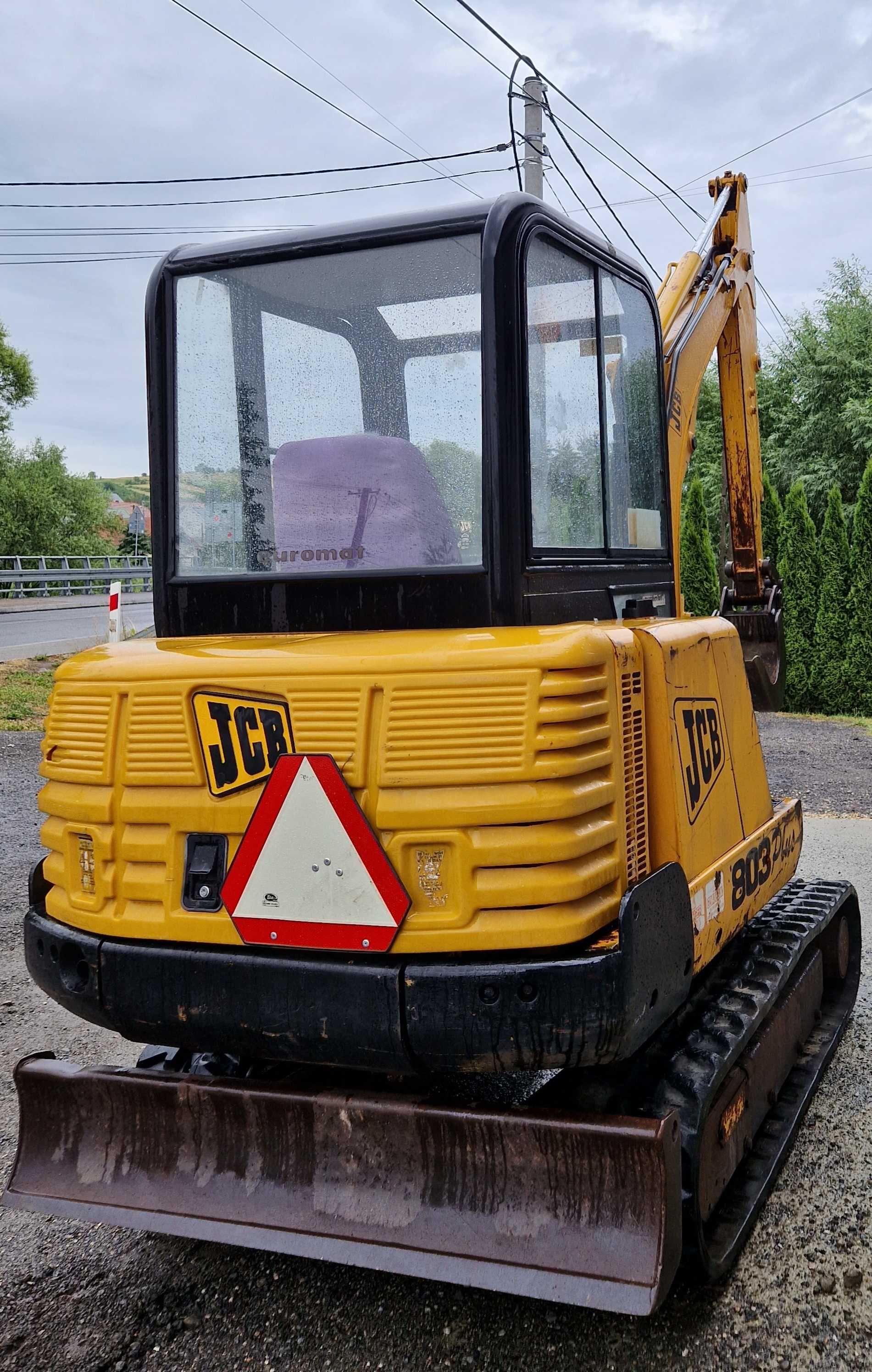Minikoparka gąsienicowa JCB 803 plus mini koparka obrotowa