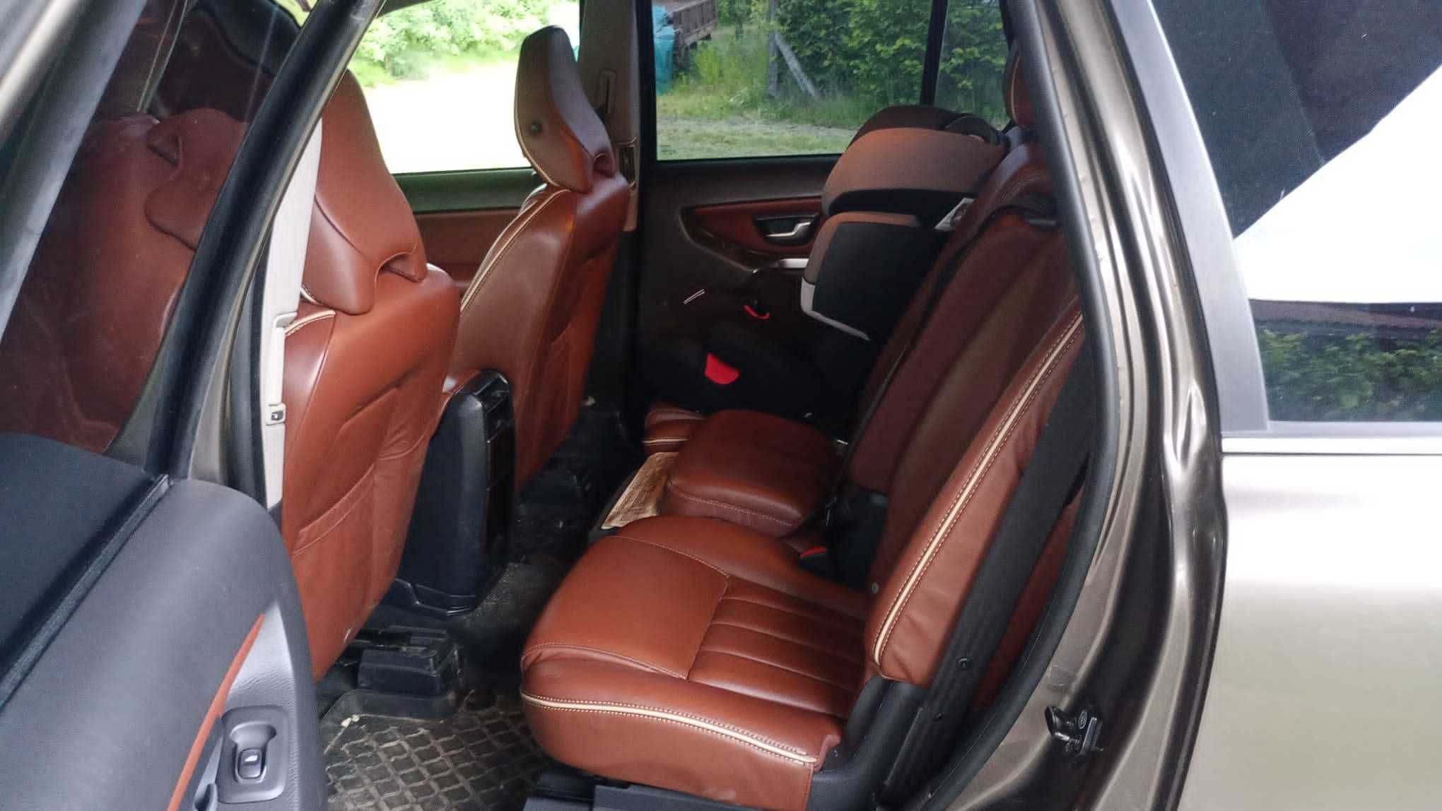 Samochód Volvo xc90