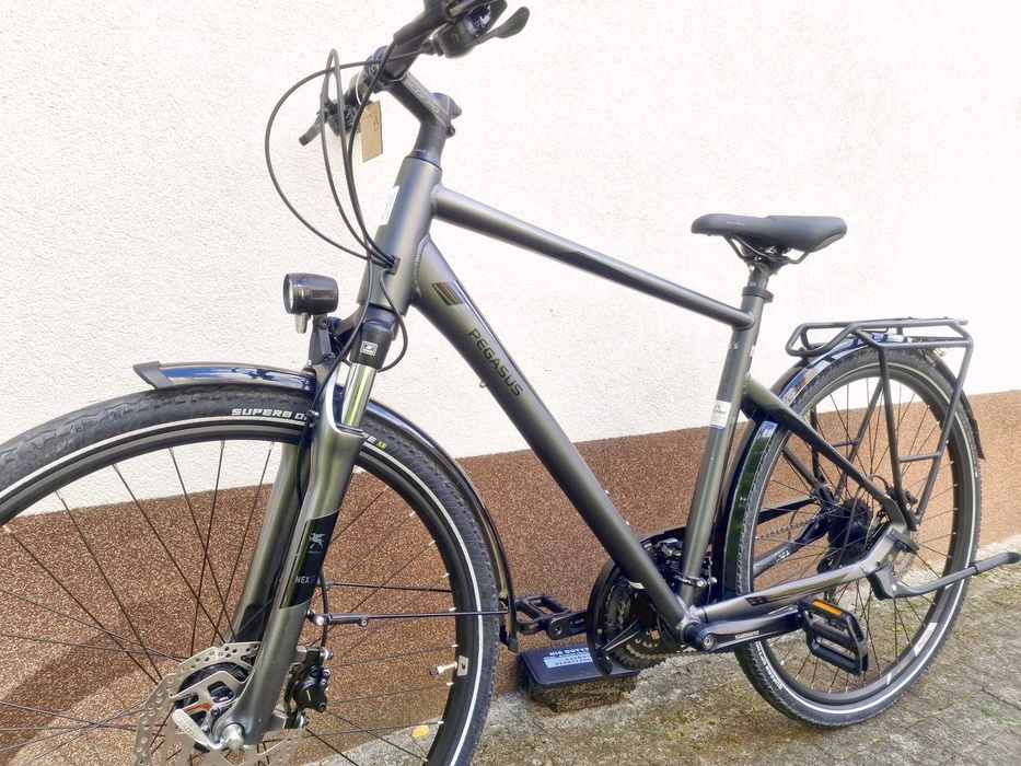 FV23% Rower trekkingowy PEGASUS Premio SL / 55 cm / Alivio 3x9 / ŁADNY