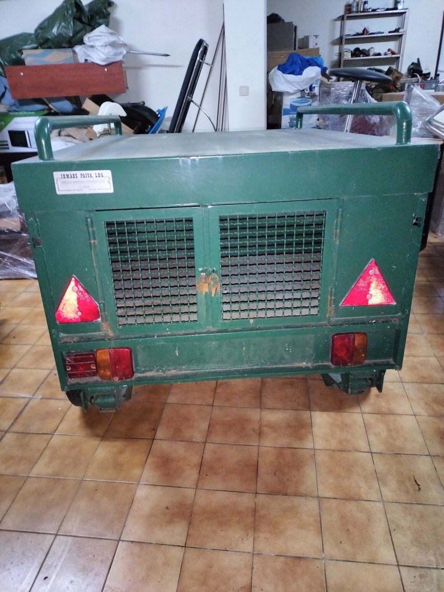 Atrelado cães caça