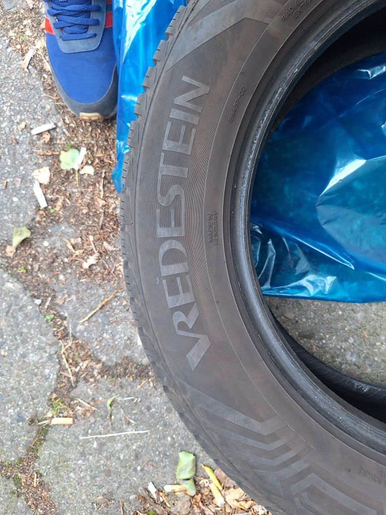 225/60R17 Vredestein Całoroczne 2szt. Stan bdb/dbr.