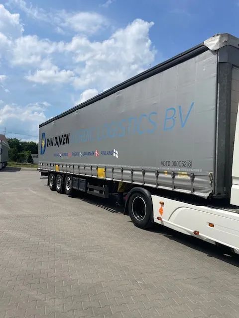 Schmitz Cargobull SCB  SCHMITZ Standart Sprowadzona Firanka 2018