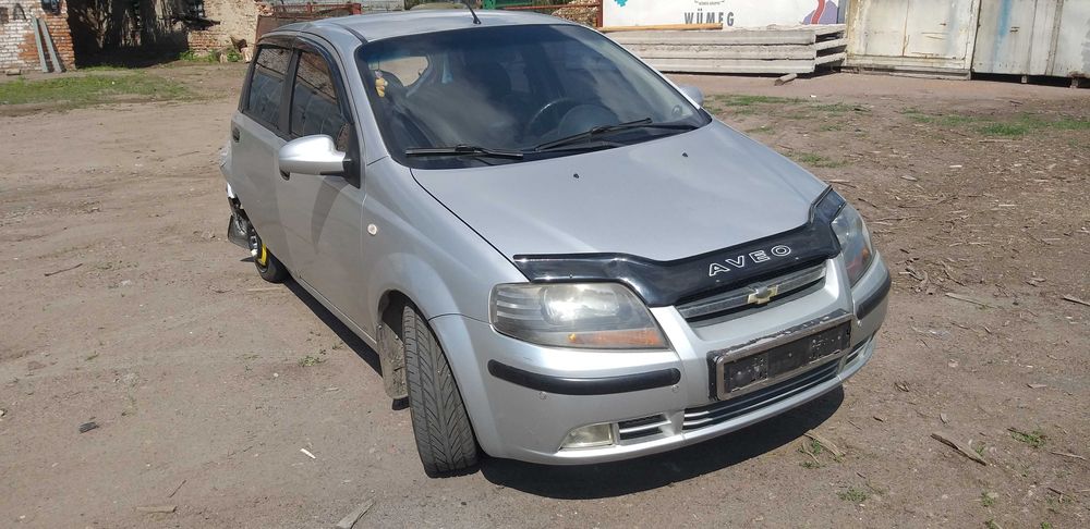 Розбираю Aveo T200 хатжбек