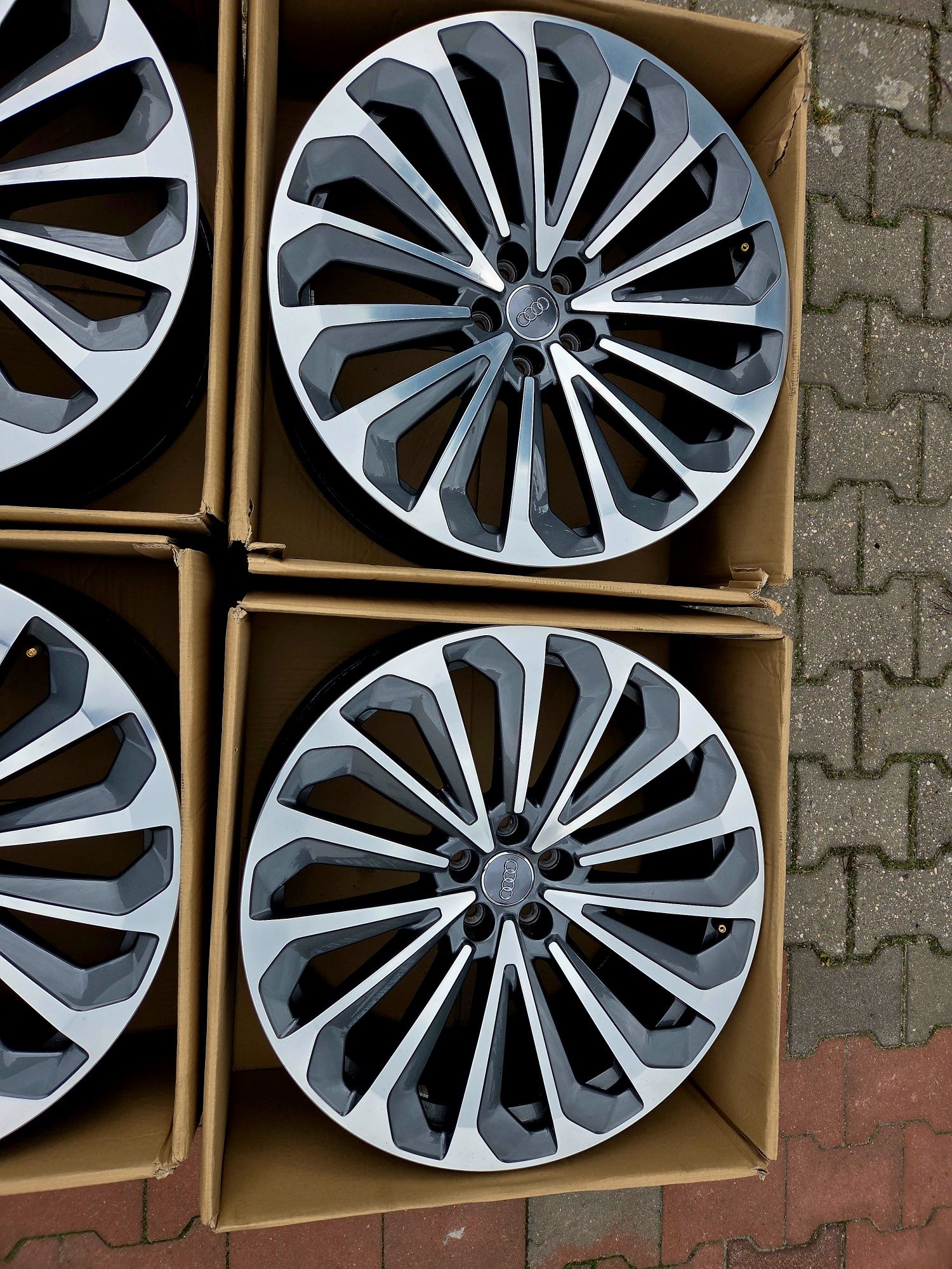 Oryginalne felgi Audi 21 Audi Etron , A6 A7 A8 Bicolor
