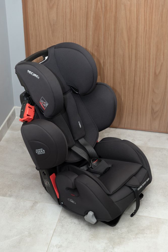 Fotelik Recaro Young Sport Hero Deep black jak nowy czarny 9-36