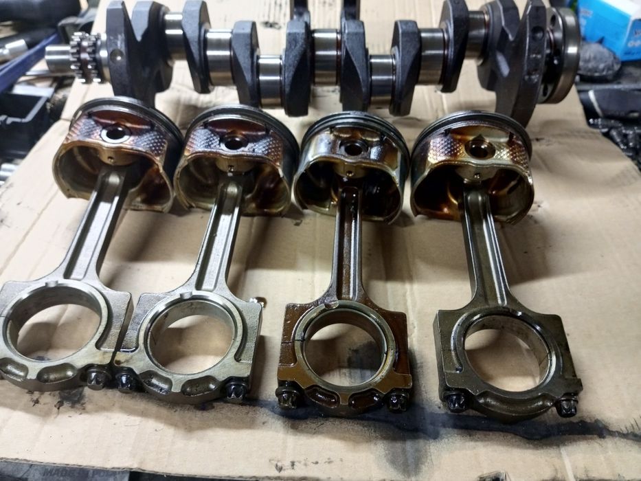 Коленвал шатун поршень 1S7GCF Ford focus  Mazda 5 6  1.8 2.0 16v