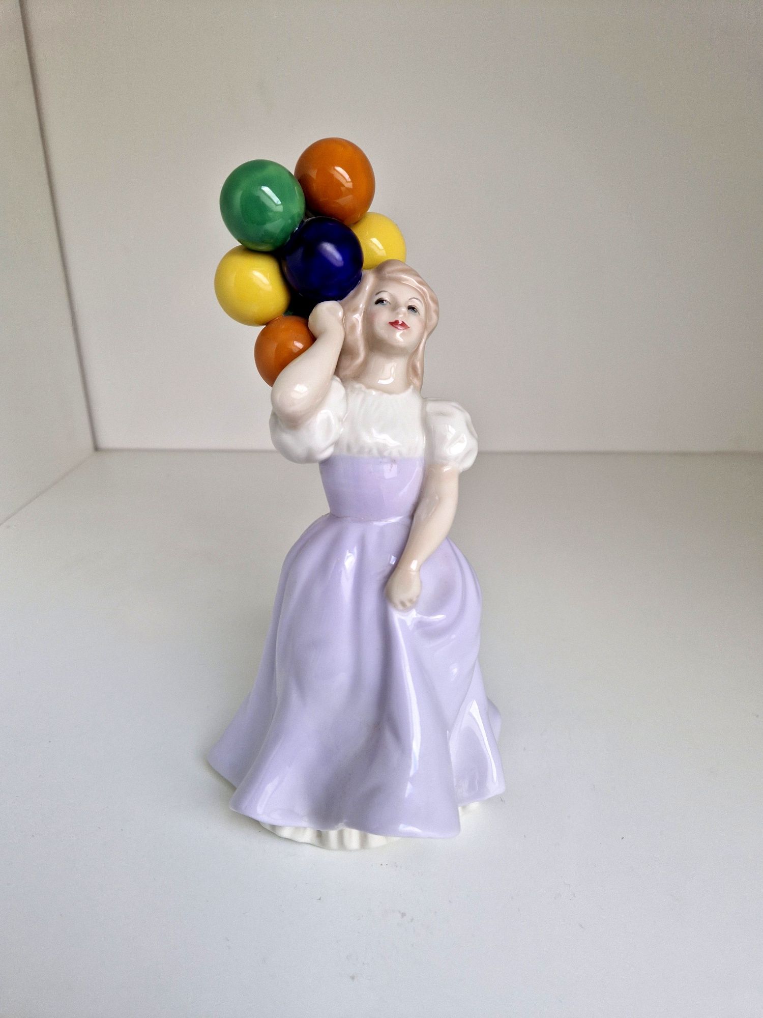 Figurka Royal doulton "Balloons"