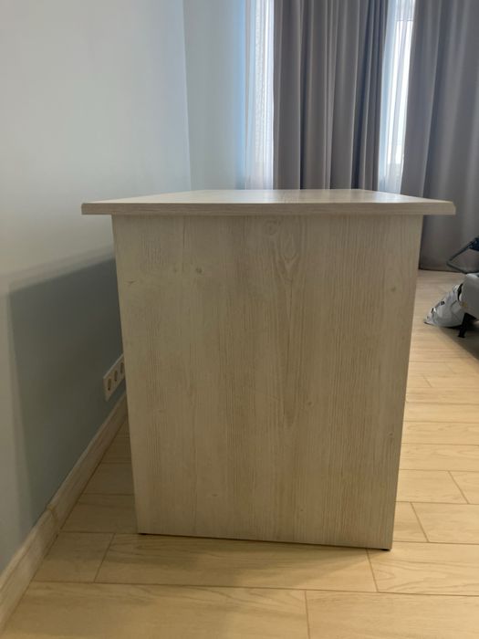 Стіл письмовий BIU 130 Коен ||  (2)/Koen